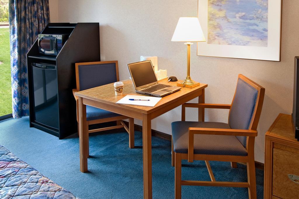 Comfort Inn Lakeshore North Bay Exteriér fotografie